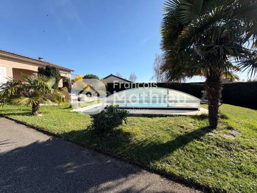 Maison de plain-pied à vendre 435 000 € 4 pièces 3 chambres 100 m² 770 m² de terrain Saint-André-de-Corcy 01390