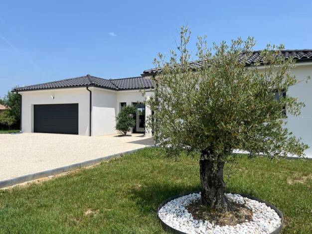 Maison à vendre 348 000 € 5 pièces 4 chambres 150 m² 2 400 m² de terrain Gandalou-Les Cloutiers Castelsarrasin 82100