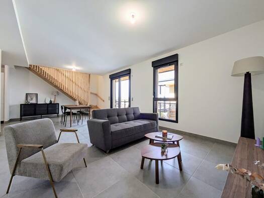 Duplex à vendre 356 000 € 3 pièces 2 chambres 103 m² Étage 2/2 Pau Sud Pau 64000