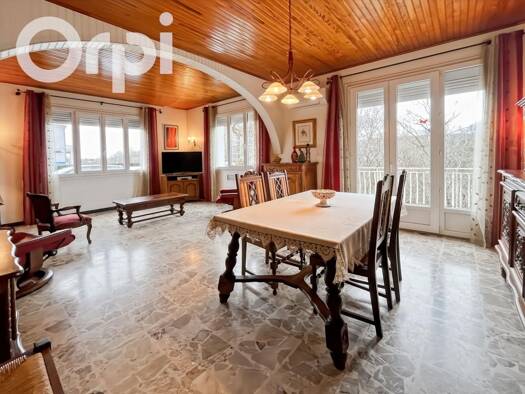 Maison à vendre 299 000 € 8 pièces 5 chambres 210 m² 3 012 m² de terrain Vogüé 07200