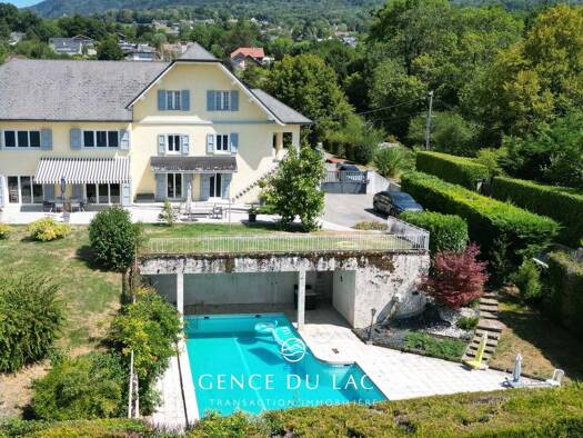 Villa à vendre 1 149 000 € 10 pièces 4 chambres 216 m² 1 200 m² de terrain Pugny-Chatenod 73100