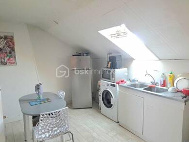 Appartement à vendre 78 000 € 1 pièce 24,7 m² Dernier étage, Étage 1/1 Centre Melun 77000