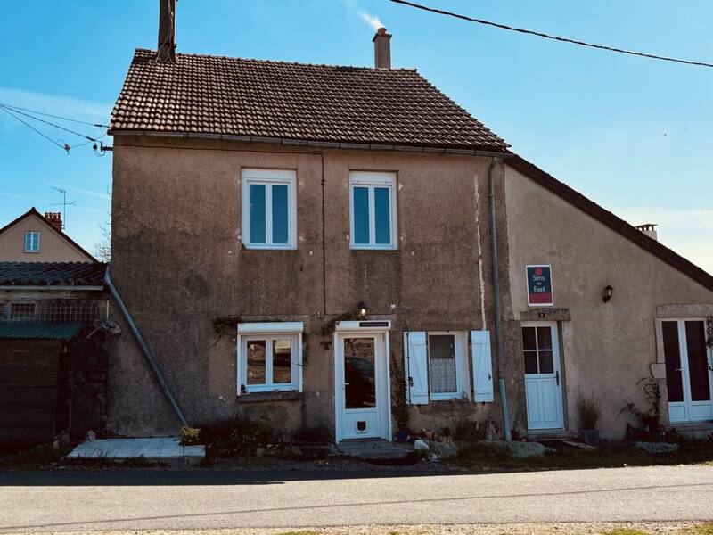 Maison à vendre, 118m², LA ROCHE EN BRENIL