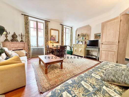 Appartement à vendre 472 000 € 3 pièces 2 chambres 72 m² RDC Mairie-Marne Biarritz 64200