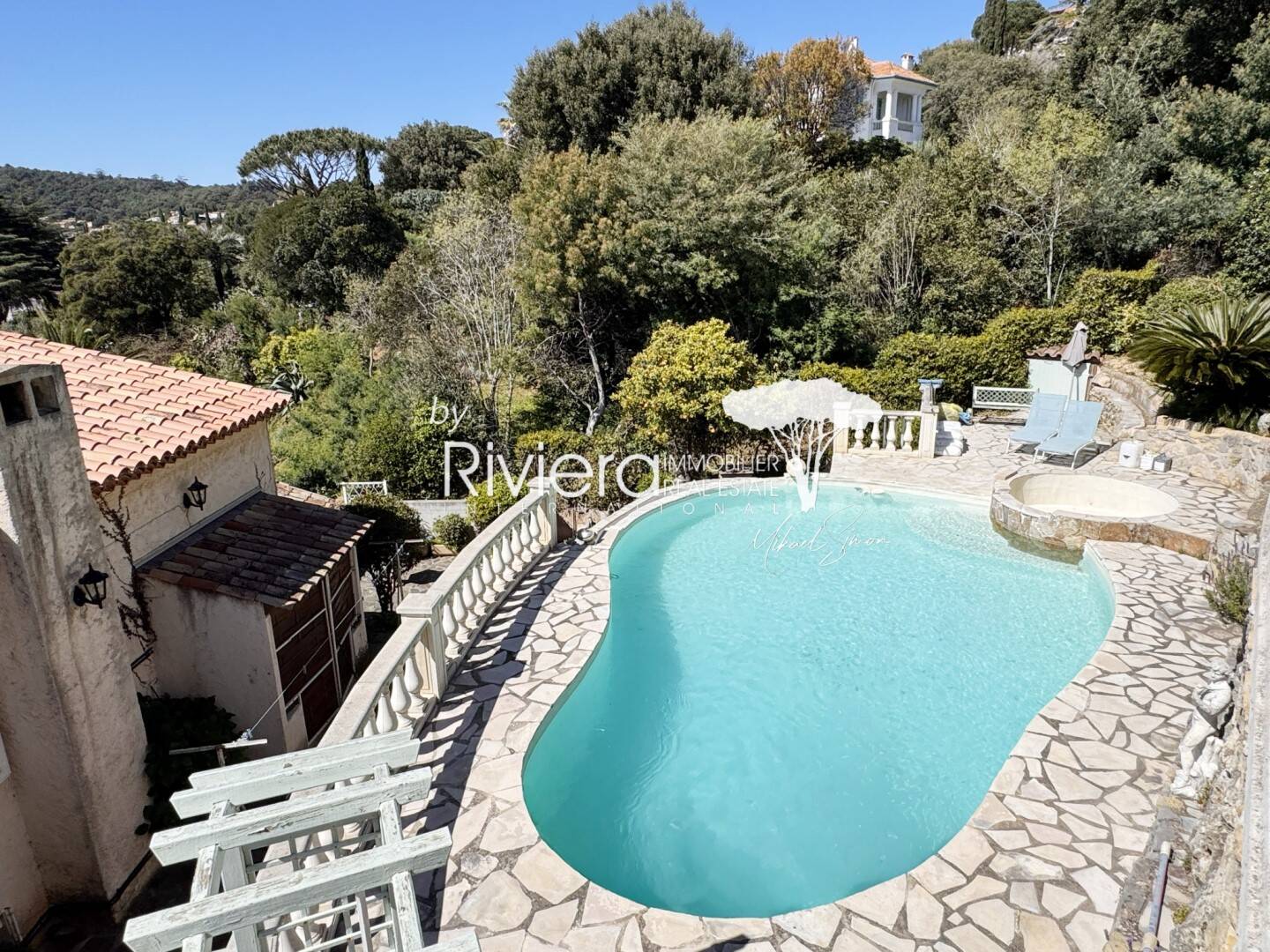 Maison à vendre, 300m², LA CROIX VALMER