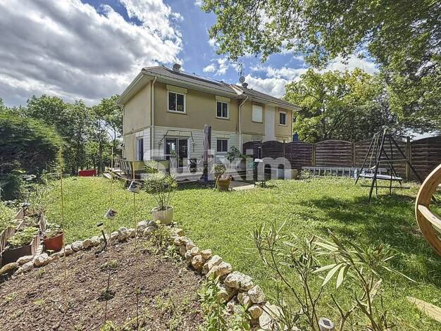 Maison à vendre 585 000 € 5 pièces 4 chambres 107 m² 500 m² de terrain Échenevex 01170