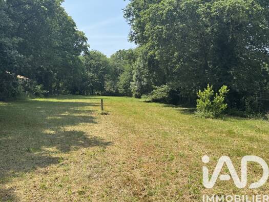 Terrain constructible à vendre 71 000 € 1 855 m² de terrain Grayan-et-l'Hôpital 33590