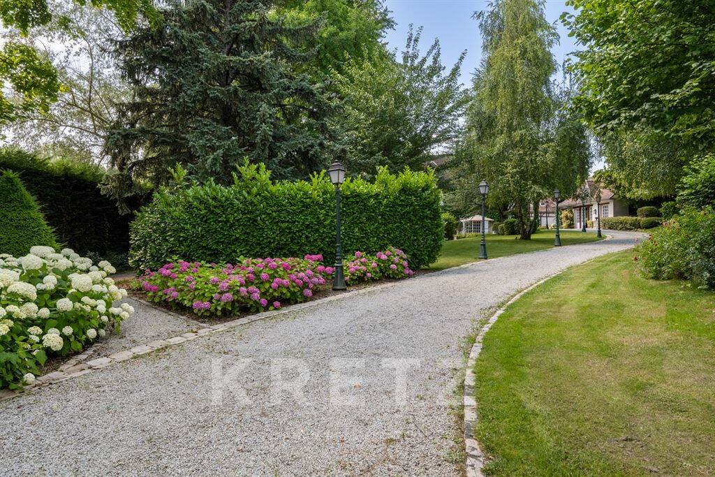 Maison à vendre, 483m², NEAUPHLE LE VIEUX