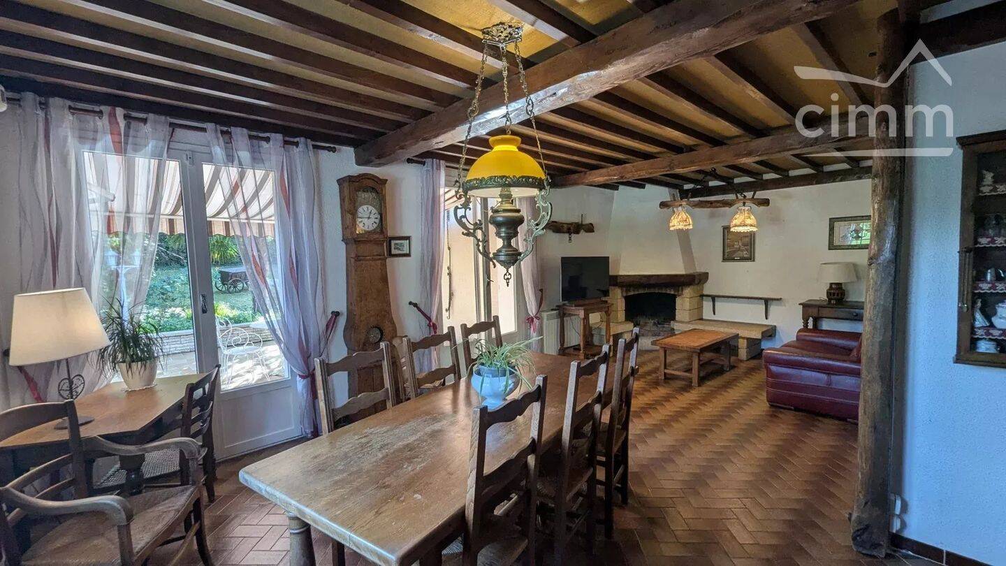Maison à vendre, 102m², SAINT PIERRE DE CHANDIEU