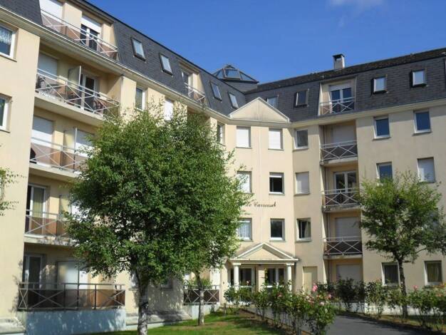 Appartement à louer 670 € 2 pièces 1 chambre 41,4 m² RDC/1 Centre Ville-Petit Margny Compiègne 60200