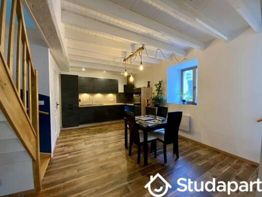 Maison à louer 850 € 5 pièces 2 chambres 100 m² dès le 20/04/2026 Nieul-le-Virouil 17150