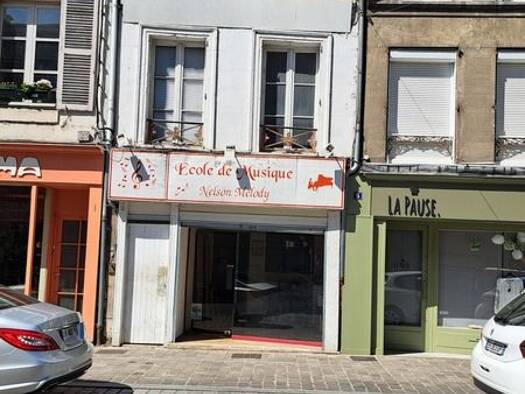 Immeuble à vendre 160 000 € 112 m² Centre Soissons 02200
