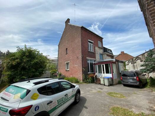 Maison à vendre 159 750 € 11 pièces 4 chambres 200 m² 807 m² de terrain Jeumont 59460