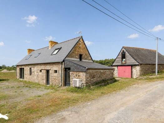 Maison à vendre 272 896 € 5 pièces 3 chambres 103 m² 18 376 m² de terrain Lanvellec 22420