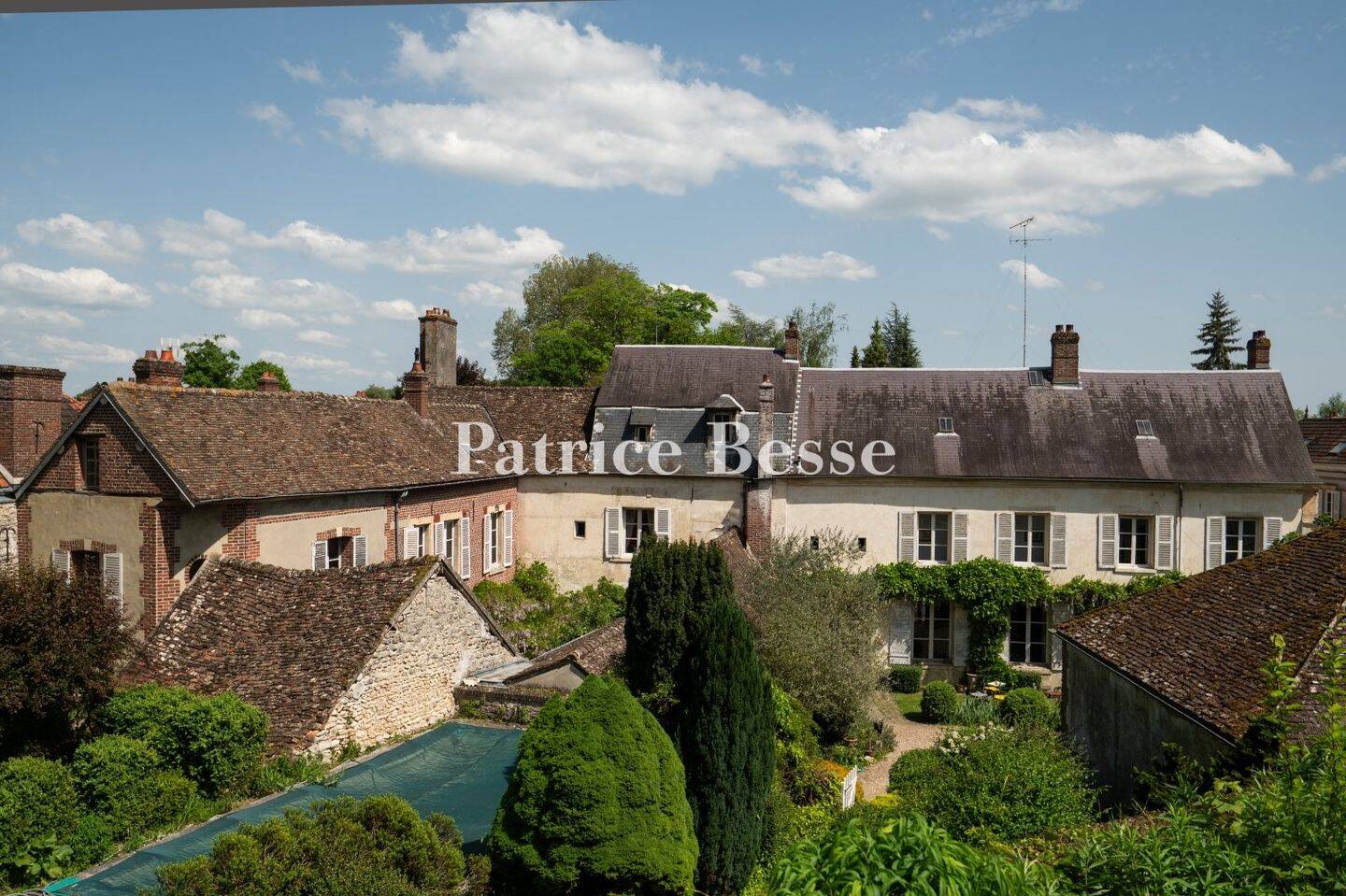 Maison à vendre, 600m², CHAUMONT EN VEXIN