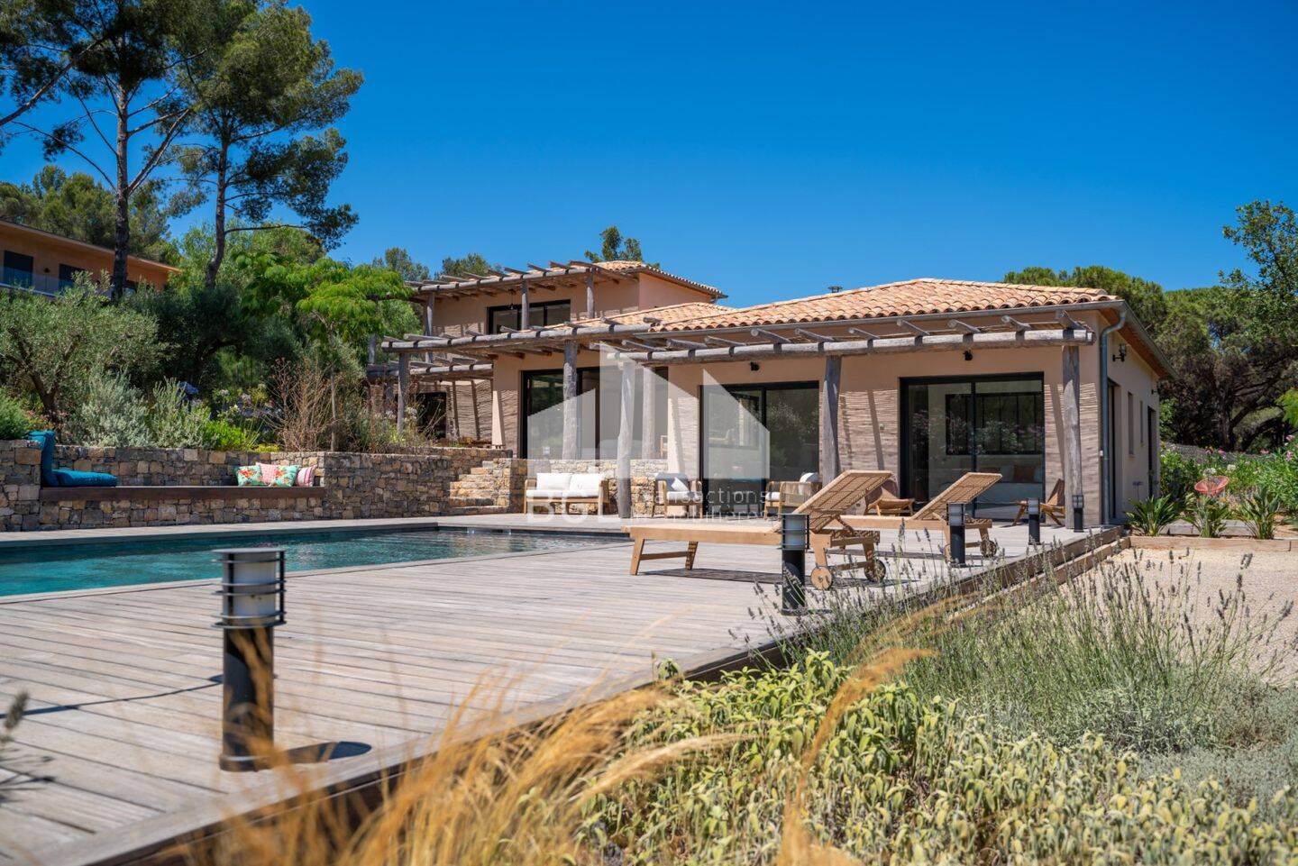 Maison à vendre, 240m², LA CROIX VALMER
