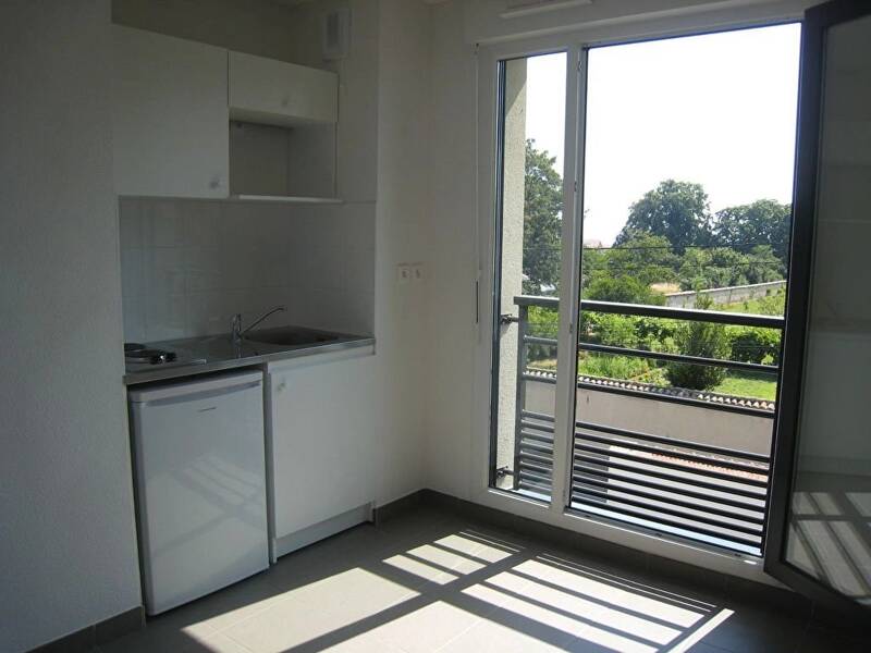 Maison à louer, 20m², SAINT GENIS LAVAL