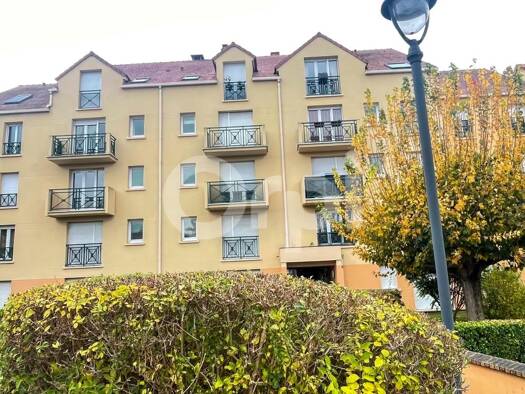 Appartement à vendre 135 000 € 1 pièce 30,2 m² Étage 1/3 Les Hauts de Verneuil Verneuil-sur-Seine 78480