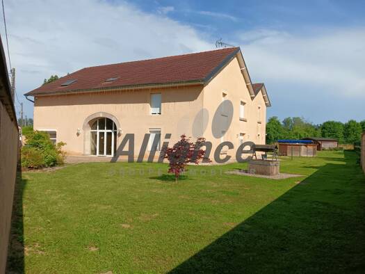 Maison à vendre 344 000 € 8 pièces 5 chambres 345 m² 9 515 m² de terrain Citers 70300