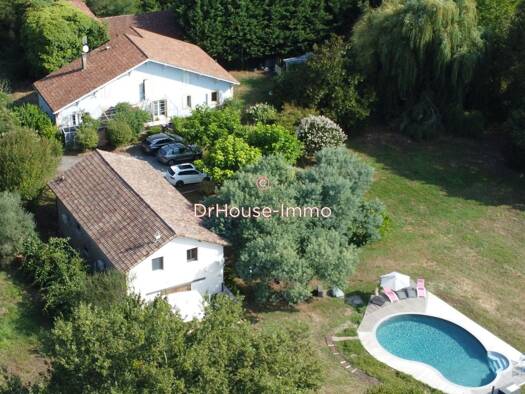 Maison à vendre 475 200 € 9 pièces 6 chambres 306 m² 13 348 m² de terrain Mugron 40250