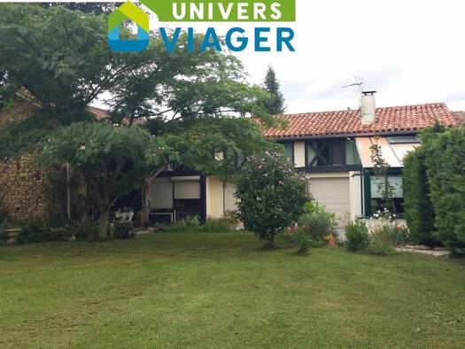 Maison en viager 75 810 € 6 pièces 3 chambres 112 m² Berdoues 32300