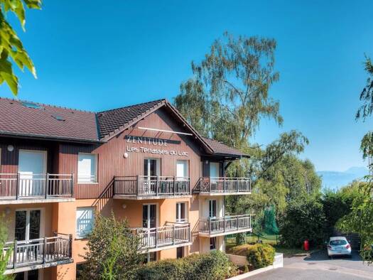 Appartement à vendre 82 900 € 2 pièces 1 chambre 39,6 m² Étage 3/3 Évian-les-Bains 74500