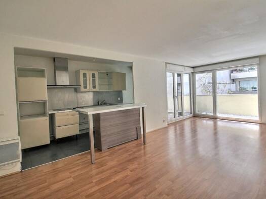 Appartement à vendre 560 000 € 4 pièces 3 chambres 79 m² 1er étage Entrée de Ville Clichy 92110