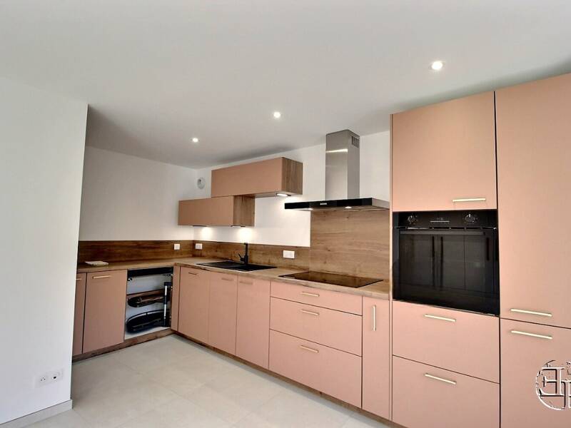 Maison à louer, 121m², SAINT JULIEN EN GENEVOIS