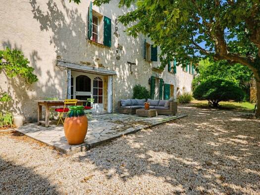 Mas à vendre 858 000 € 10 pièces 6 chambres 325 m² 1 814 m² de terrain La Roquebrussanne 83136