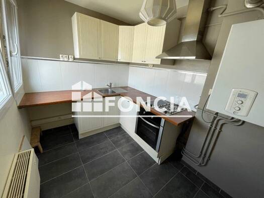 Appartement à louer 650 € 3 pièces 2 chambres 56,7 m² Étage 4/5 Mouzimpre Kleber Essey-lès-Nancy 54270