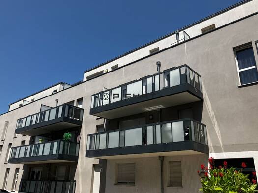 Appartement à vendre 172 000 € 2 pièces 1 chambre 44 m² RDC/3 Village-Val Roger Villiers-le-Bel 95400