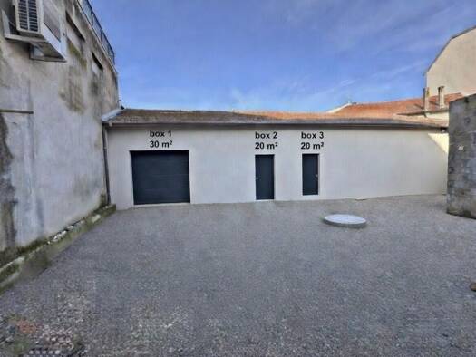 Parking à louer 250 € 30 m² Pont-de-Chéruy 38230