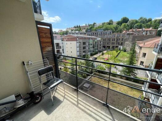 Appartement à vendre 65 000 € 1 pièce 21 m² Étage 4/5 Bizillon-Centre Deux Saint-Étienne 42000