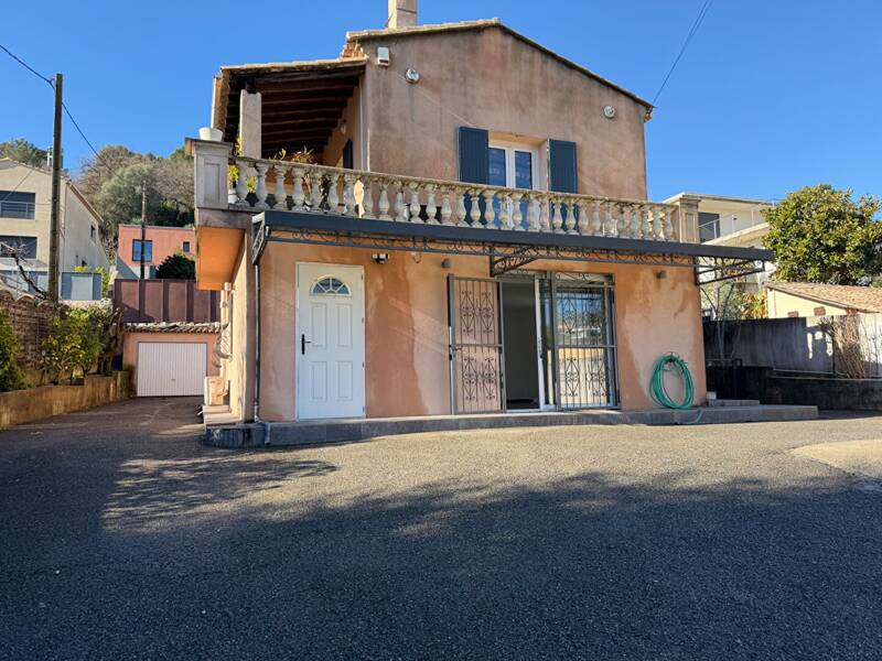 Maison à louer, 89m², LA GAUDE