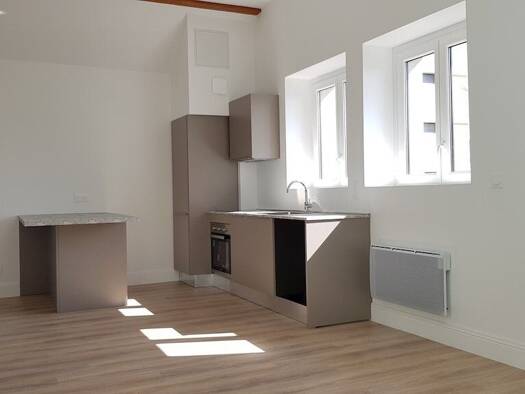 Appartement à louer 1 000 € 2 pièces 1 chambre 49,5 m² Étage 3/3 Centre Annemasse 74100