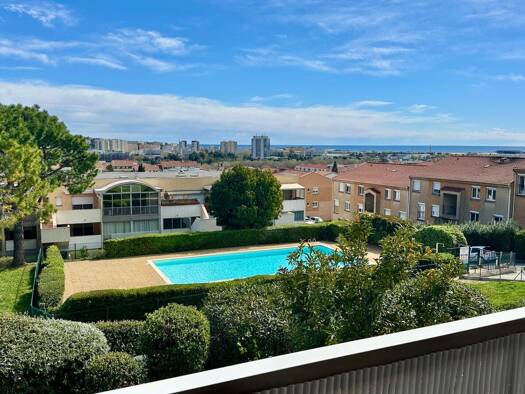 Appartement à louer 1 220 € 2 pièces 1 chambre 46 m² Étage 1/2 Le Grimond-Plateaux Fleuris-Valliere Saint-Laurent-du-Var 06700