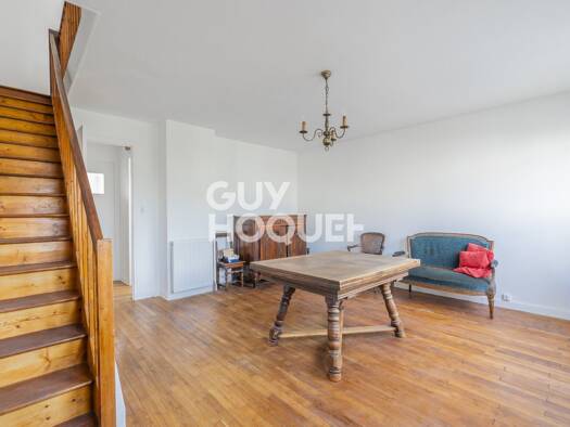 Maison à vendre 265 000 € 5 pièces 4 chambres 83,7 m² 102 m² de terrain Haie Bergerie Villepreux 78450