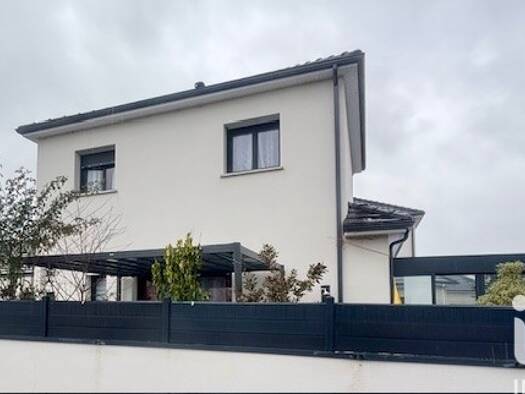 Maison à vendre 305 000 € 5 pièces 3 chambres 101 m² 264 m² de terrain Sauvagnon 64230