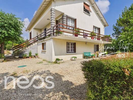 Maison à vendre 192 000 € 7 pièces 4 chambres 173,67 m² 3 185 m² de terrain Sainte-Ouenne 79220