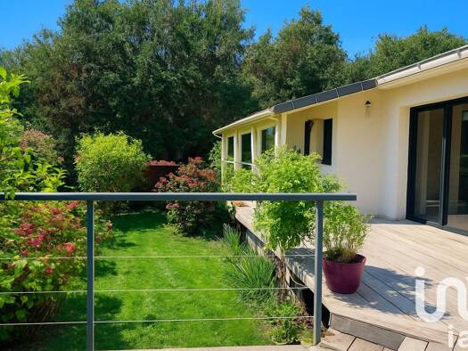 Maison de plain-pied à vendre 525 000 € 5 pièces 3 chambres 124 m² 372 m² de terrain Pont du Cens-Côte d'Or Nantes 44300