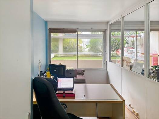 Espace bureau à vendre 273 000 € 51 m² de bureaux Hôtel de Ville Courbevoie 92400