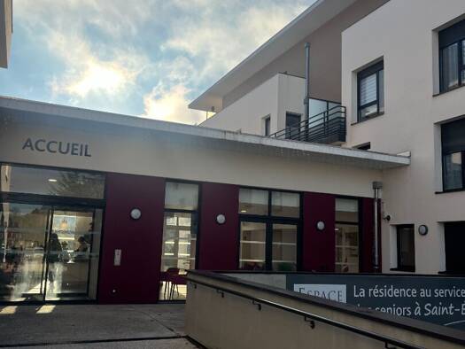 Appartement à vendre 110 000 € 1 pièce 1 chambre 35 m² Étage 1/3 Barnave-Saint Robert Saint-Égrève 38120