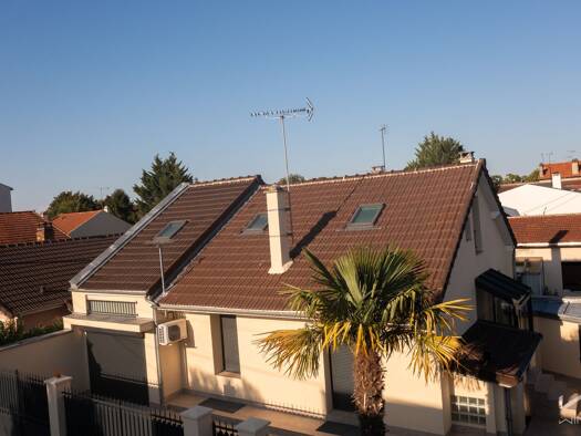 Maison à vendre 395 000 € 5 pièces 4 chambres 106 m² 210 m² de terrain Faisanderie Haut Villeneuve-le-Roi 94290