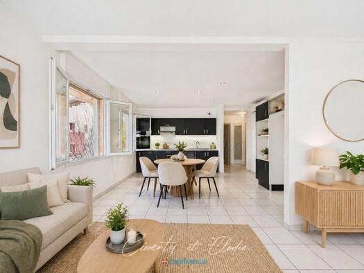 Duplex à vendre 269 900 € 5 pièces 4 chambres 111 m² Étage 1/1 Frontenex 73460