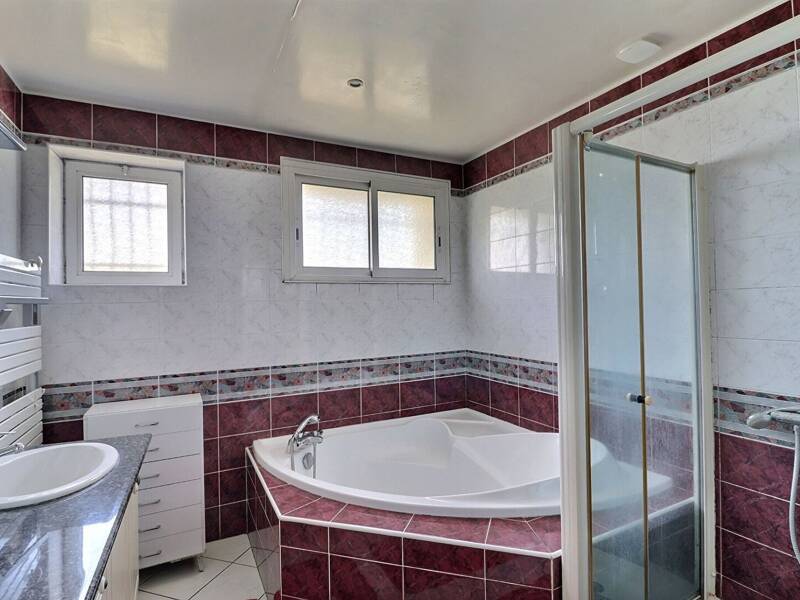 Maison à vendre, 176m², MONTSOUE