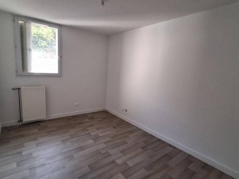 Maison à louer, 67m², UNIEUX