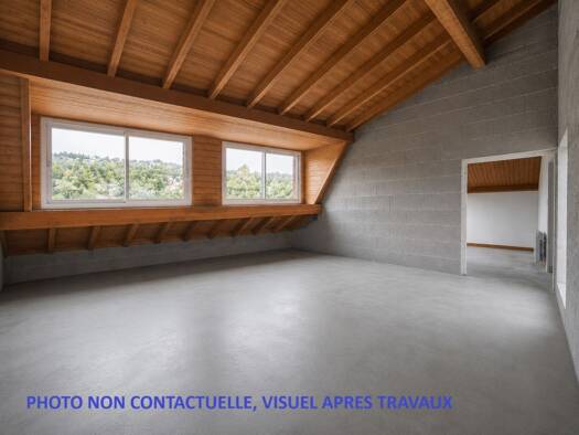 Appartement à vendre 129 000 € 3 pièces 2 chambres 97 m² Étage 2/2 Cités Thonon-les-Bains 74200