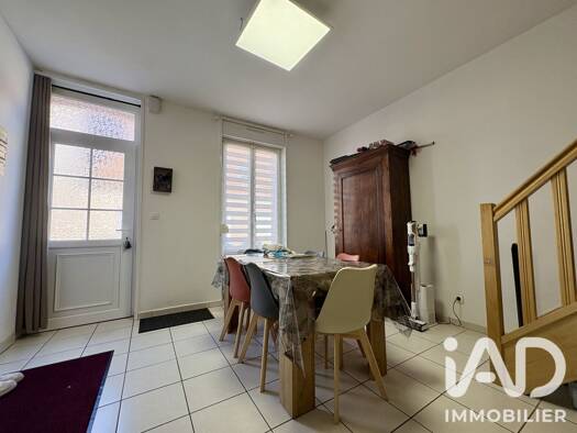 Maison de ville à vendre 84 500 € 5 pièces 2 chambres 75 m² 117 m² de terrain Sud Saint-Pol-sur-Ternoise 62130