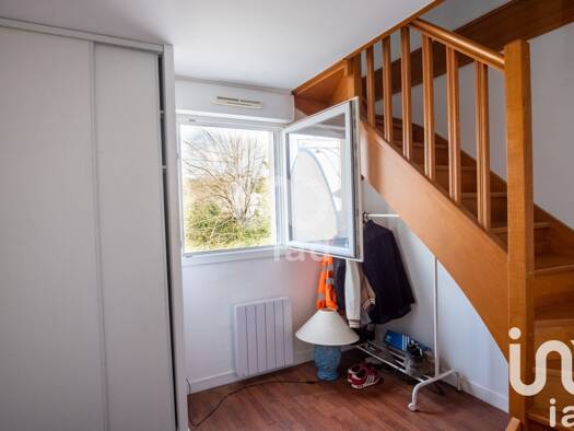 Duplex à vendre 110 000 € 2 pièces 1 chambre 32 m² Étage 3/3 Ouest Avon 77210