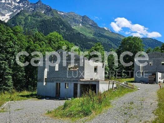 Chalet à vendre 785 000 € 5 pièces 4 chambres 111 m² 1 994 m² de terrain Les Contamines-Montjoie 74170